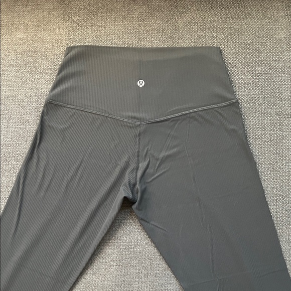 lululemon athletica Gray Leggings - Picture 3 of 5
